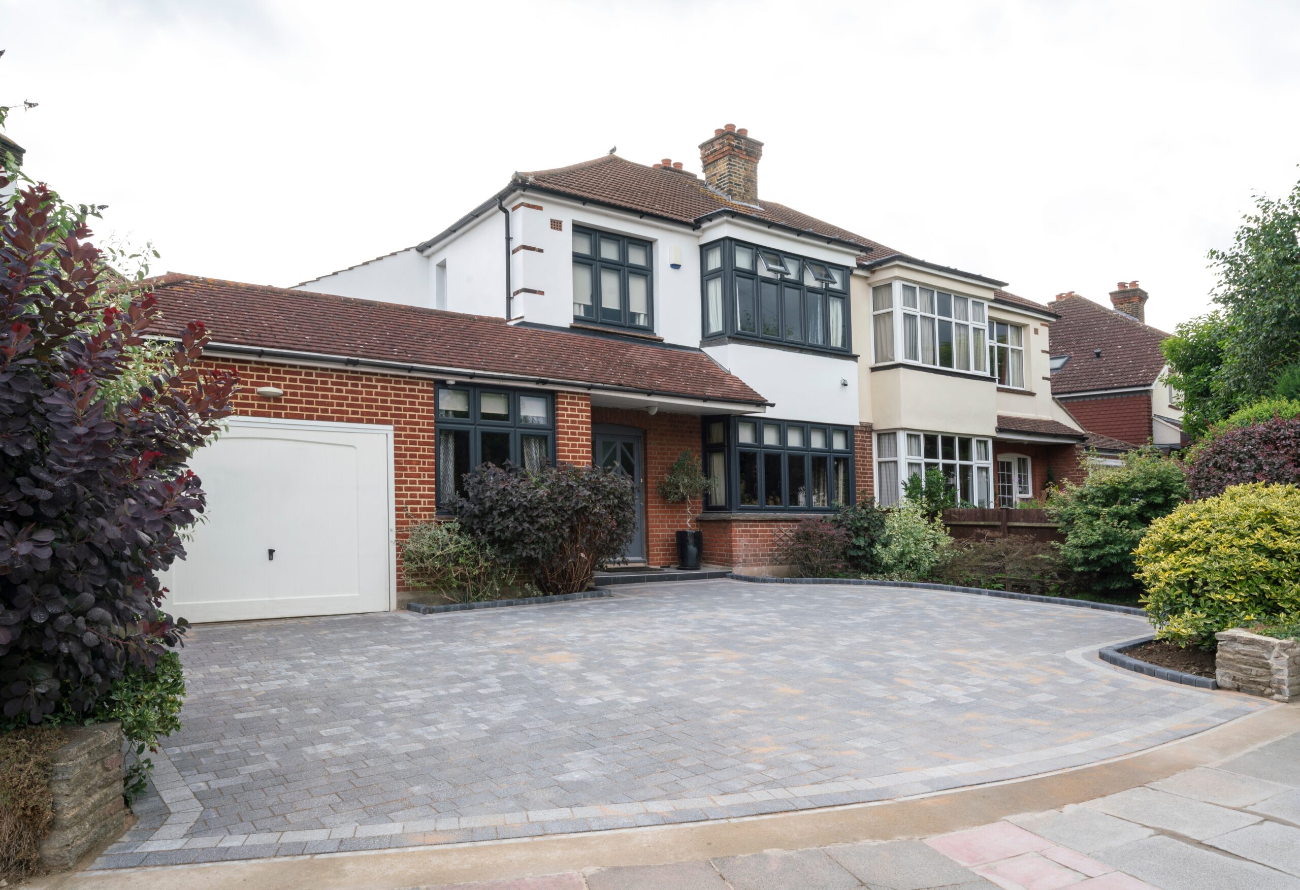 Roban Builders | New Build Homes | Extensions | Loft Conversions | Renovations